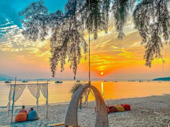 Bình minh trên đảo Cô Tô, Quảng Ninh