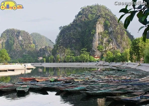 Tam Coc - Bich Dong with golden rice paddies