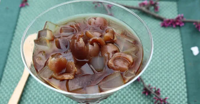 Chè rau câu nhãn khô - Sự kết hợp hoàn hảo giữa rau câu và nhãn khô