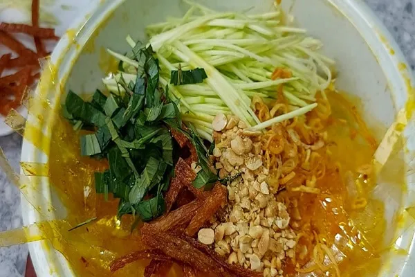 Ingredients for vegetarian bánh tráng trộn