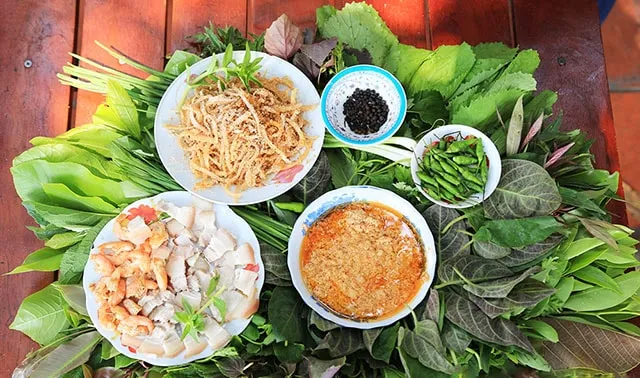 Leaf salad includes over 40 different types of leaves