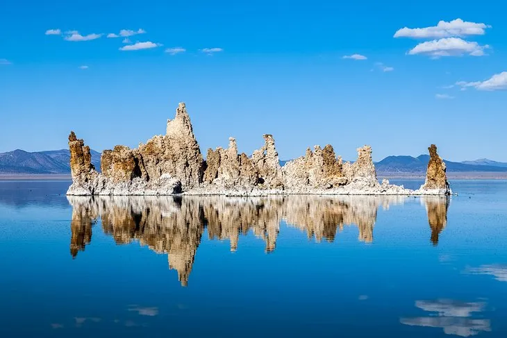 Mono Lake - Unique geological wonders