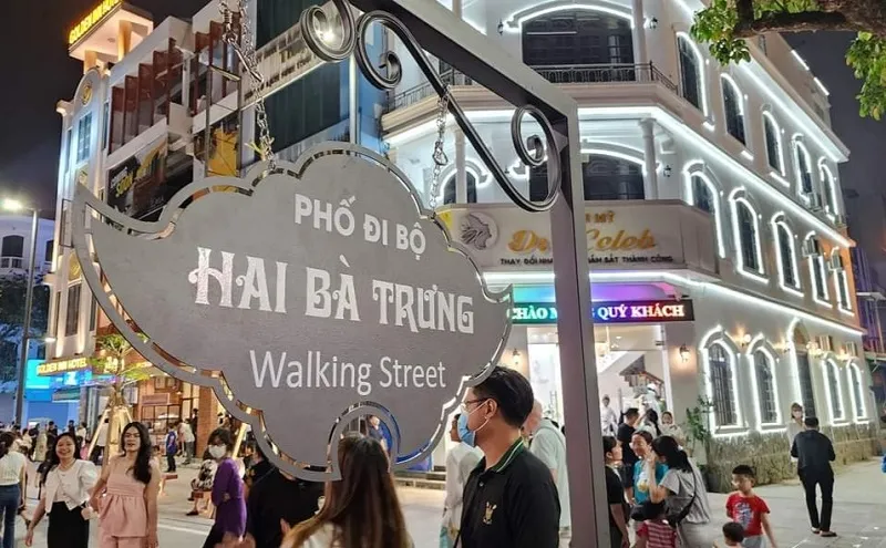 Hue Walking Street