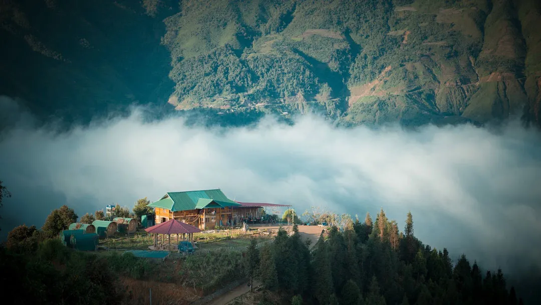 Stay at homestays in Tà Xùa