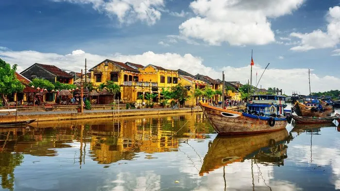 Sông Hoài thơ mộng, điểm nhấn của phố cổ Hội An