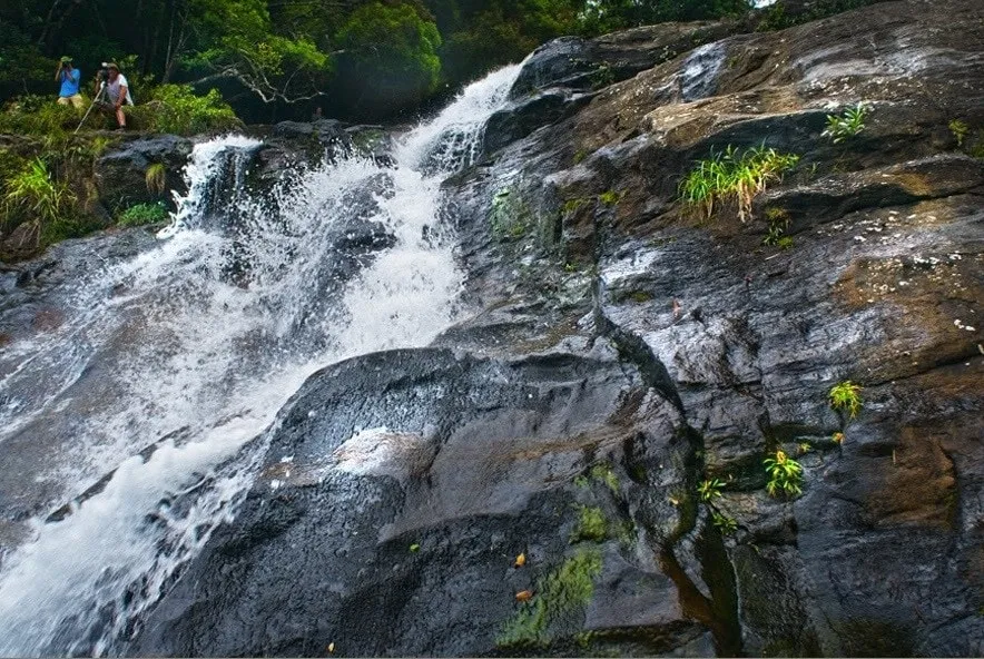 Majestic Do Quyen Waterfall