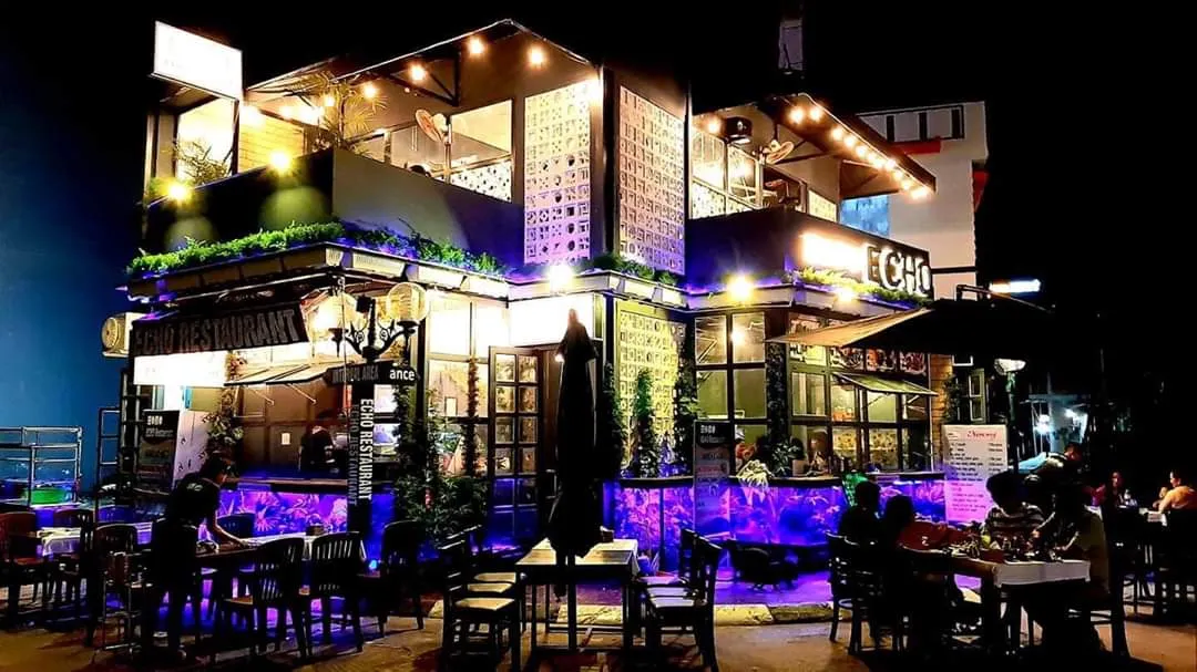 Xuan Huong Restaurant - Luxurious space and attractive dishes
