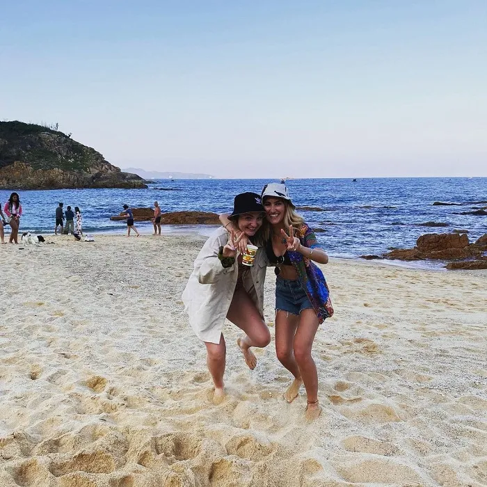 White sand beach and clear blue sea at Bai Xep, an ideal destination to relax and immerse yourself in nature.