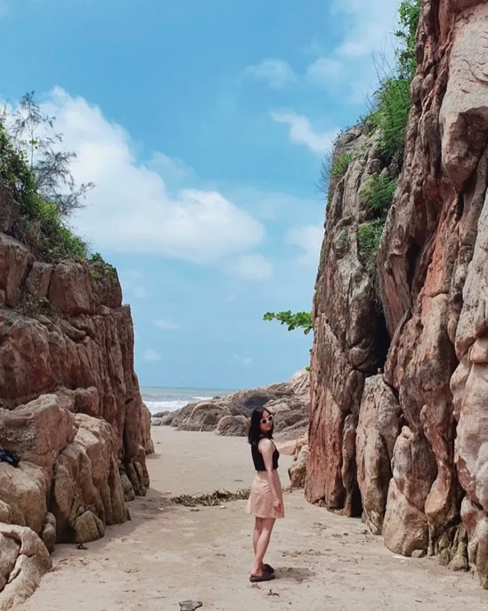 Sam Son rocky beach with large and small rocks stacked on top of each other, creating a majestic and impressive landscape