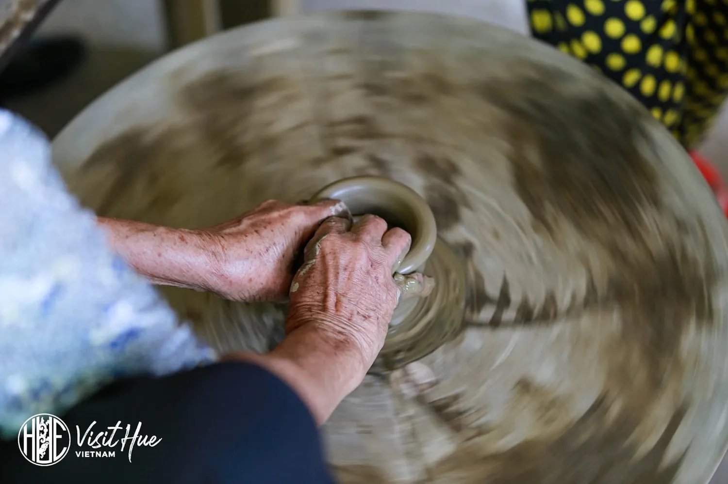 Talented hands of Phuoc Tich pottery artisan