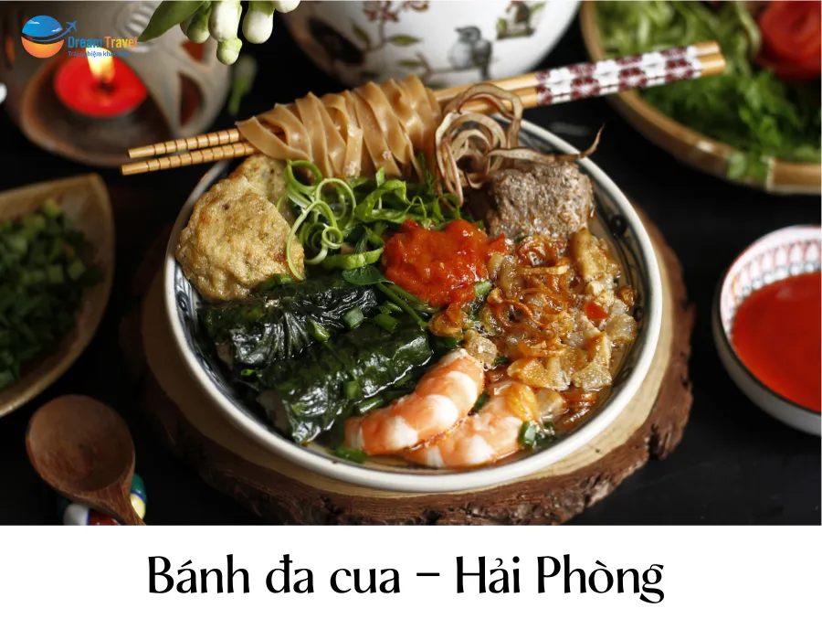 Bánh đa cua Hải Phòng, món đặc sản nổi tiếng với gạch cua béo ngậy và bánh đa sợi dai