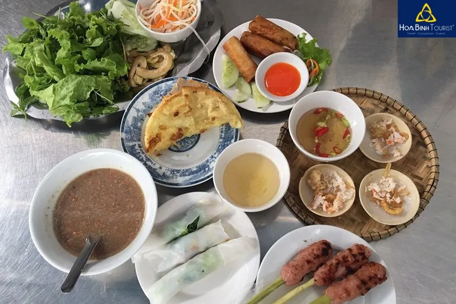 Bánh khoái Hạnh Huế, quán bánh khoái ngon nổi tiếng nhất định phải thử