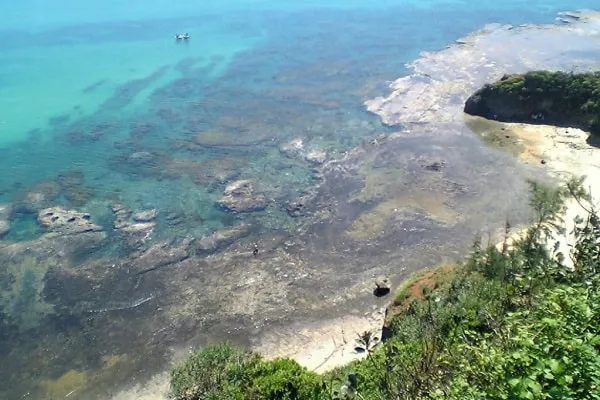 Dung Quat beach has ideal depth, suitable for swimming and water sports