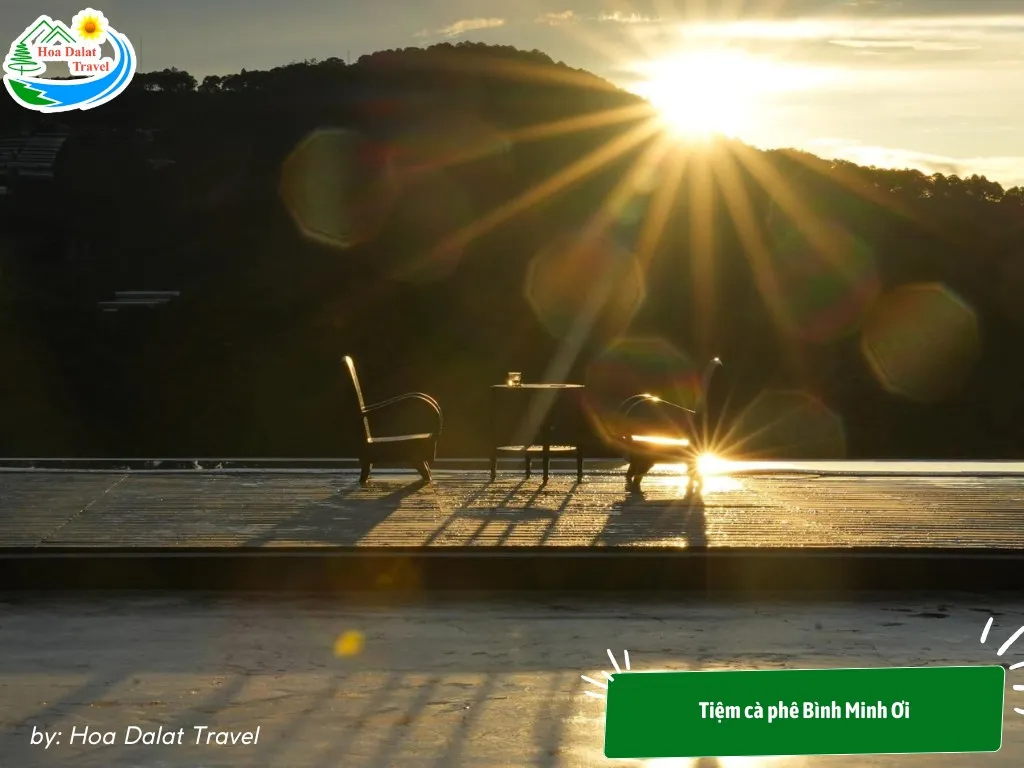 Binh Minh Oi with mountain view, cloud hunting and beautiful sunrise