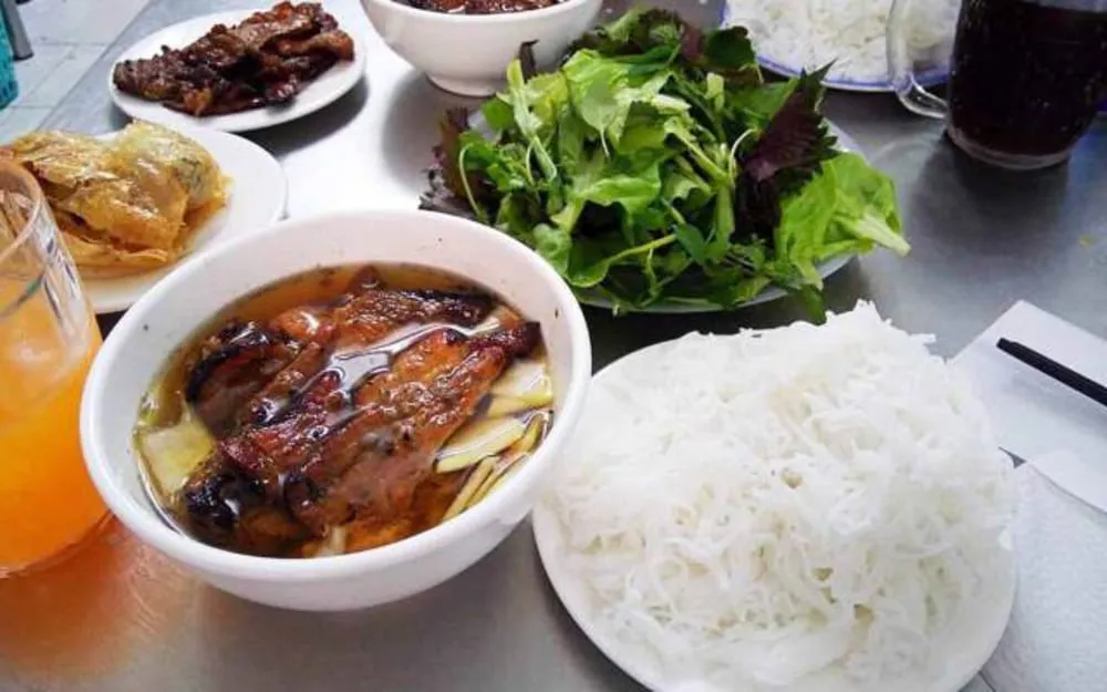Bun Cha Ton Duc Thang is small but has an attractive flavor