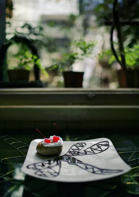 Cafe Chuon Chuon, a classic and romantic French villa in Hanoi