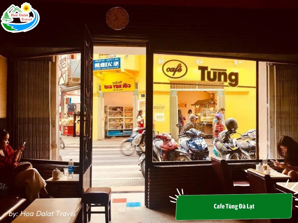 Tung Coffee Da Lat has a classic warm color space
