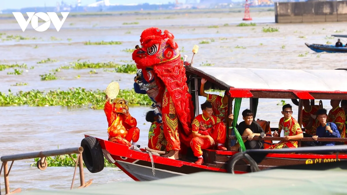 Cần Thơ đầu tư phát triển du lịch chợ nổi Cái Răng