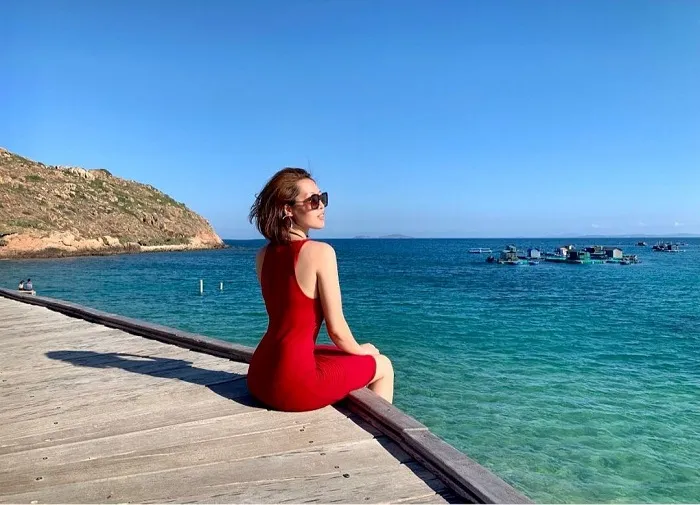 Famous wooden bridge for "virtual living" on Hon Kho Island