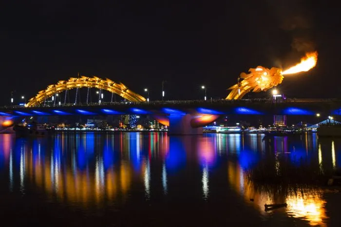 Dragon Bridge Da Nang - A unique and modern architectural artwork