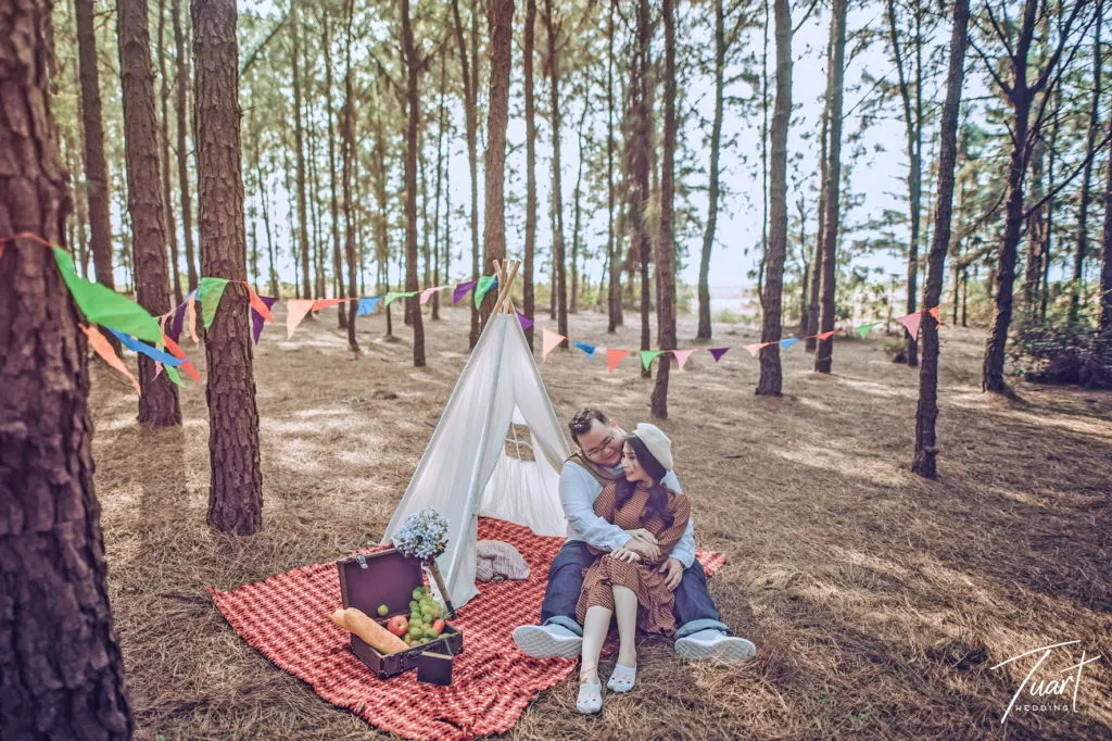 Cầu Vàng Đà Nẵng địa điểm chụp ảnh cưới độc đáo trong tour miền Trung