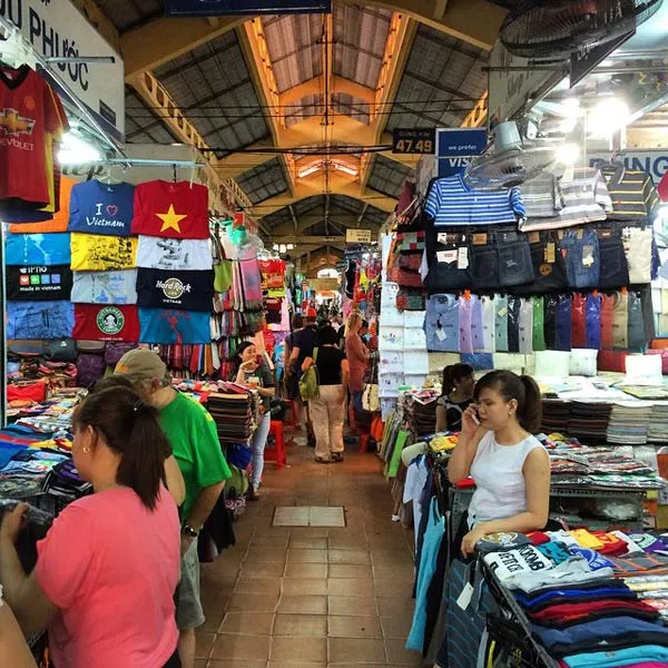 Bustling Ben Thanh Night Market