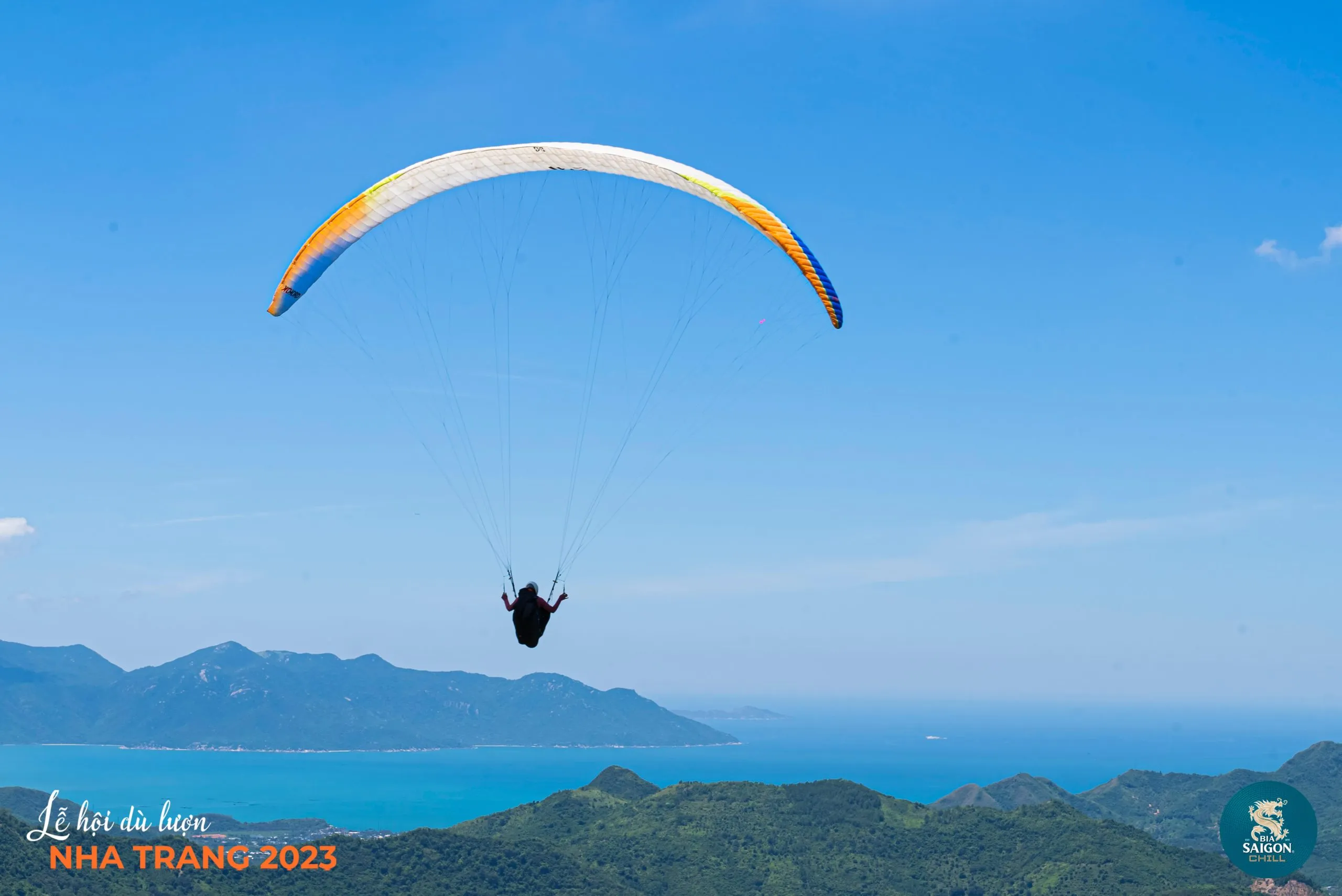 Chơi dù lượn Nha Trang
