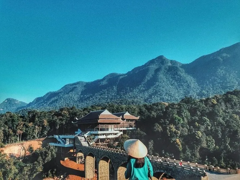 Chùa Hương, một điểm đến tâm linh nổi tiếng ở miền Bắc