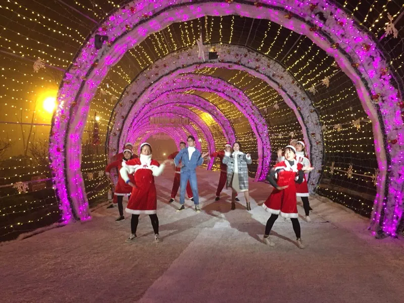 Unique art performance program at Sapa winter festival