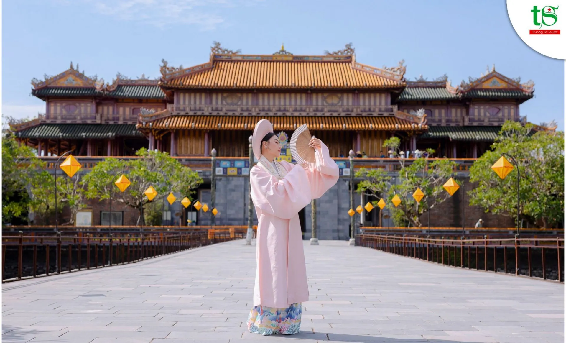 cổng Ngọ Môn uy nghi của Kinh Thành Huế