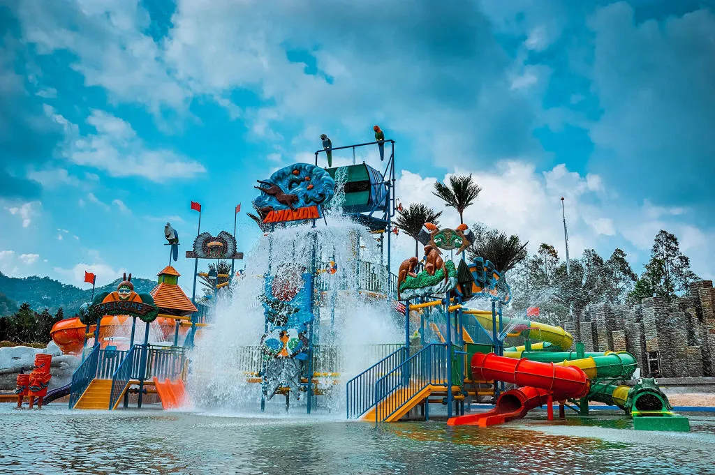 Thanh Long Water Park in Nui Cam, a novel and attractive entertainment spot in the Nui Cam An Giang tourist area