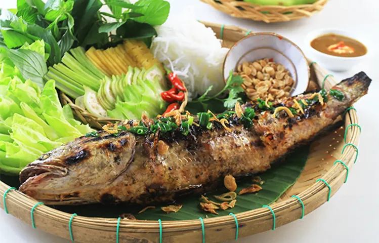 Delicious and famous Da River fish specialty of Ba Vi region