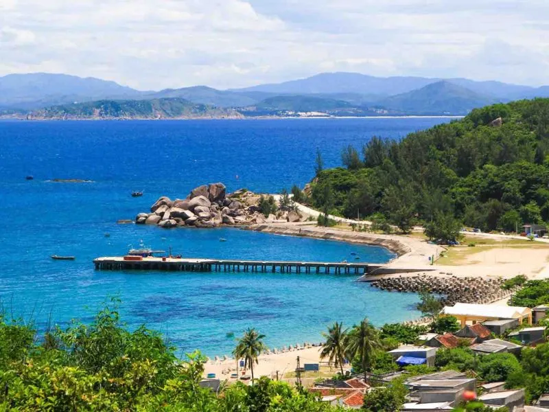 Visiting Cu Lao Xanh is a right decision, you will explore the pristine island paradise and enjoy the fresh air