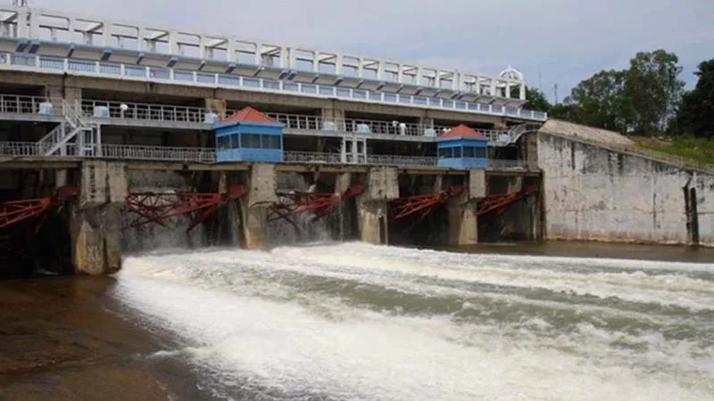 Rolling water flowing through Dau Tieng Lake dam