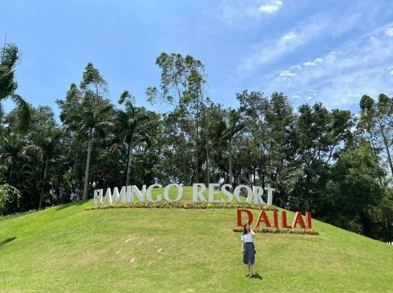 Flamingo Dai Lai Resort with villas and lake view