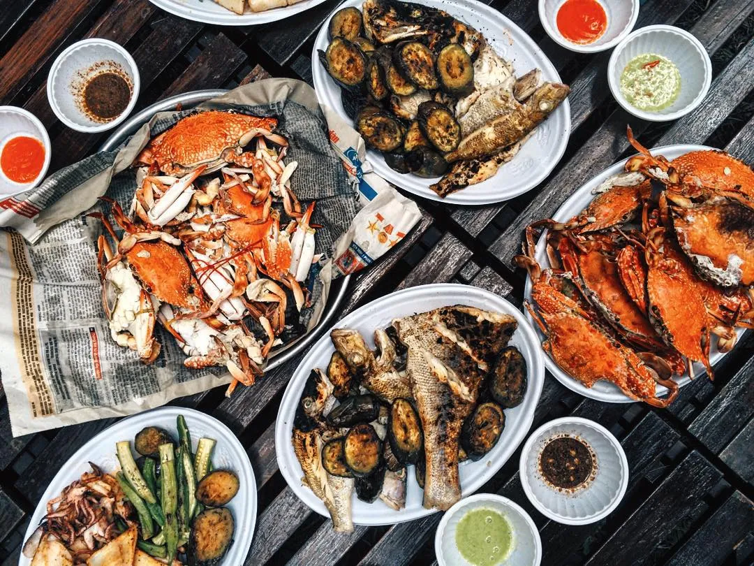 Try the local specialties of the coastal city to enjoy incredibly attractive flavors