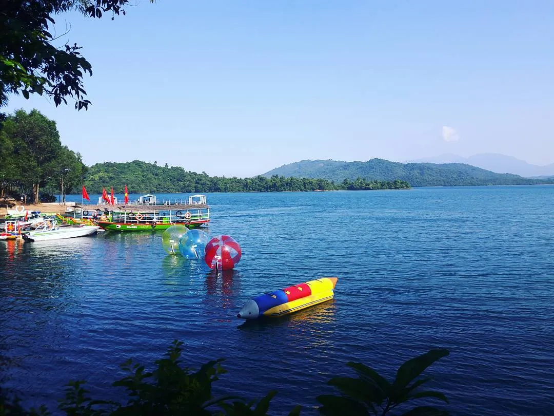 Exquisite wooden room system at Phu Ninh Lake ecotourism area