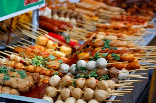 Hẻm 177 Lý Tự Trọng - Ẩm Thực Vặt Đậm Đà Hương Vị