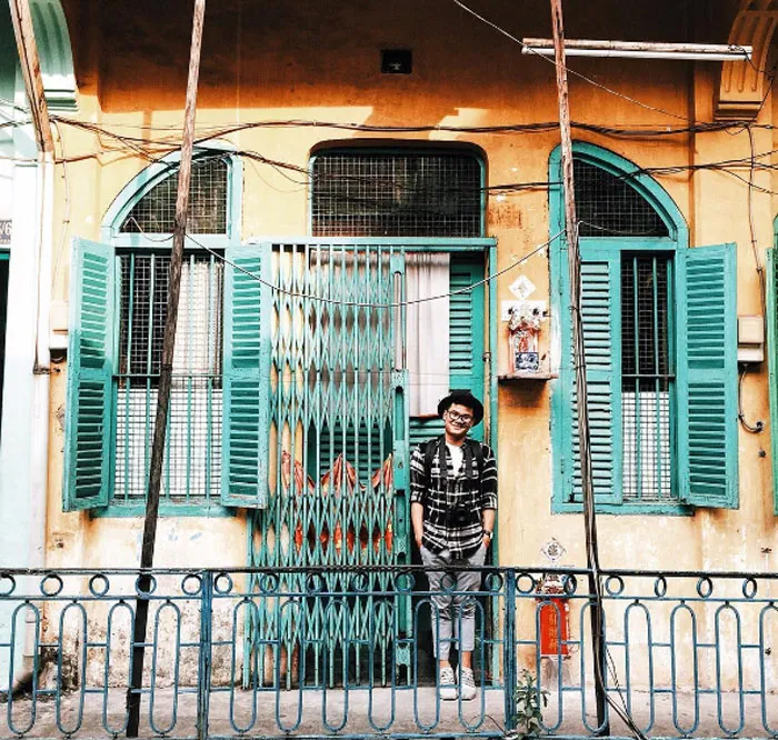 Hao Si Phuong Alley with strong architectural imprints of old Saigon - Cho Lon.