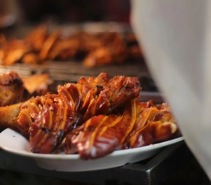 Nguyen Van Troi Alley - Street food paradise