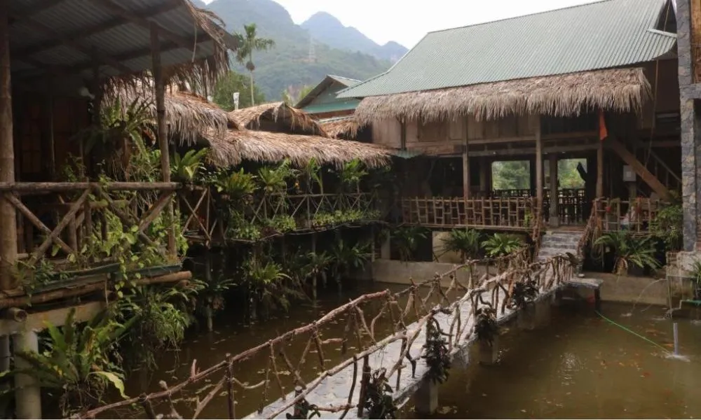 Homestay with diverse amenities and services catering to Thai cultural experiences for visitors