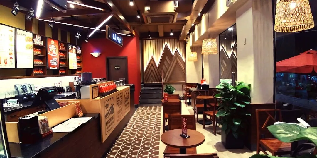 Hương vị cà phê bên hồ