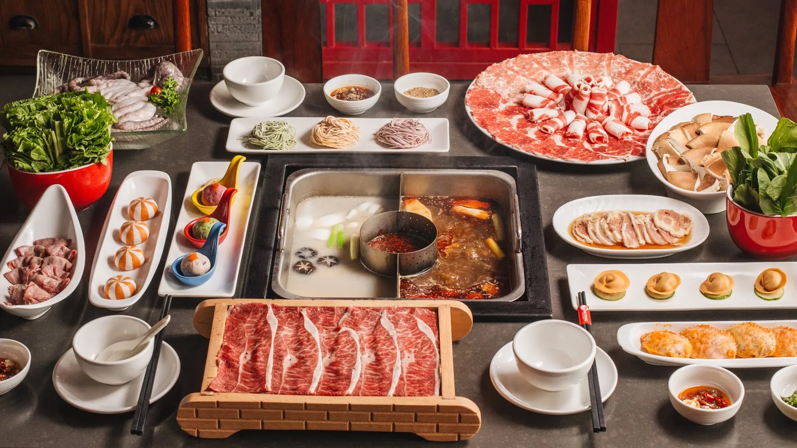 Hutong Hotpot - Thưởng thức lẩu Hongkong chuẩn vị