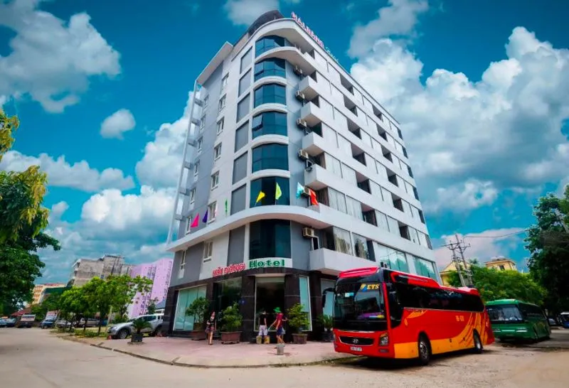 Hai Dang Hotel located on Nguyen Su Hoi street, convenient to travel to most tourist spots in Cua Lo