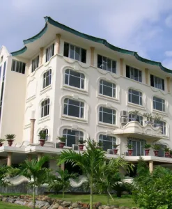 Thai Duong Hotel at Nui Coc Lake
