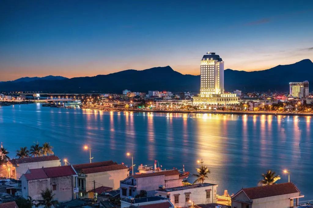 Luxurious Vinpearl Quang Binh Hotel