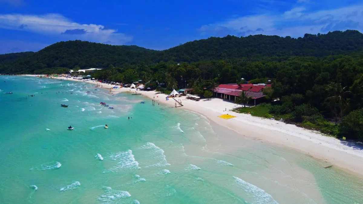 Exploring colorful coral reefs at Phu Quoc Island, Kien Giang during an island tour
