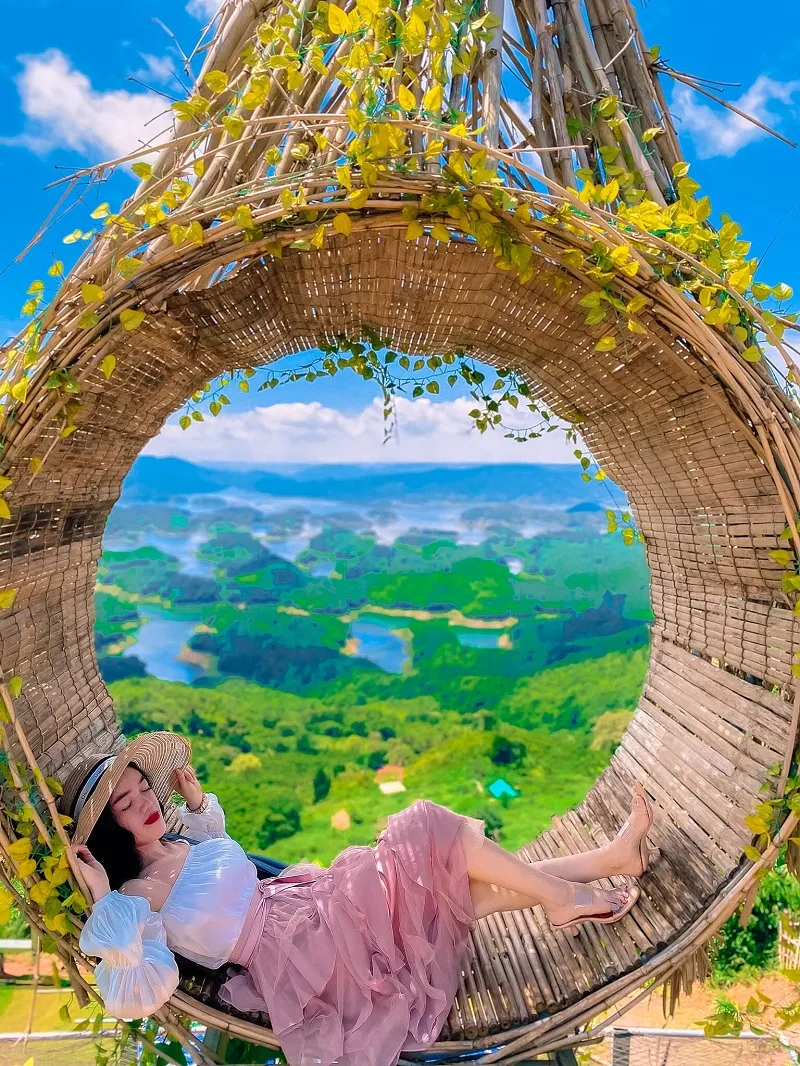 Không gian &quot;tổ chim Bali&quot; độc đáo tại khu du lịch Tà Đùng