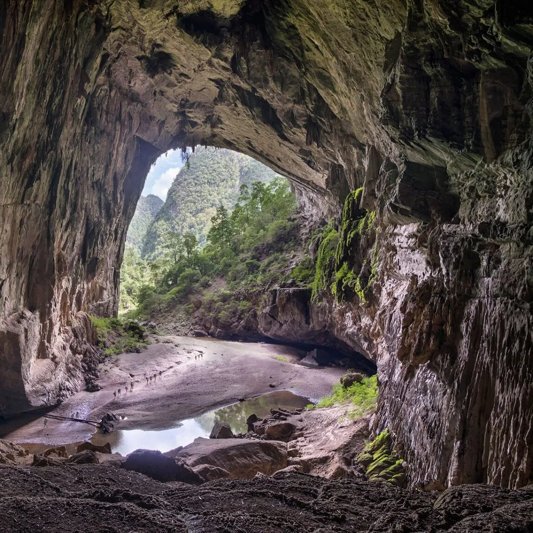 En Cave, a must-include in the list of Quang Binh caves to conquer
