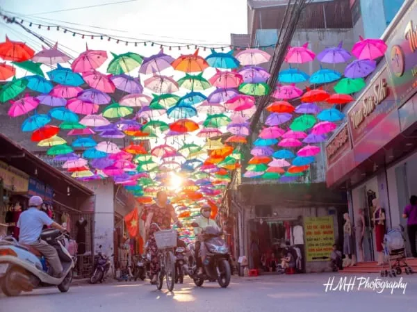 Experiences when visiting Ha Dong silk village